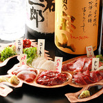 Bani Kuryouri Semmontenu Mayarou - 【極上馬刺し盛り】とろける桜肉の旨味をご堪能下さい！