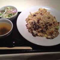 メゾン・ド・ユーロン - たっぷりキノコの叉焼炒飯1200円