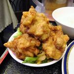 四川厨房 随苑 - 牛肉の黒胡椒定食750円（ランチは、鶏唐揚げ４個、炒飯ほかは食べ放題）