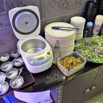 四川厨房 随苑 - ランチは、鶏唐揚げ４個、炒飯ほかは食べ放題