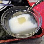 四川厨房 随苑 - 牛肉の黒胡椒定食750円（ランチは、鶏唐揚げ４個、炒飯ほかは食べ放題）