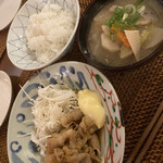 小料理 伏見 - 豚バラ生姜焼き定食