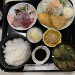 松風 - 刺身盛り合わせ定食790円(ちょっとぼけててｽﾐﾏｾﾝ）