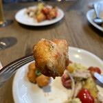 ピッツェリア イル・タンブレッロ - 揚げたピザ生地がモチモチしてうんまい！白ワインが欲しいけど緊急事態宣言中でアルコールの提供はありません(T . T)