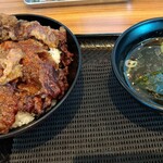 Karubi Don To Sun Toufu Semm On Tenkan Don - カルビ丼、わかめスープ