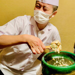 京天神 野口 - ◎お弟子さんの濱田君は仙台出身の頑張り屋さん。