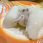 Sushi Douraku - イカ3貫、なんと145円