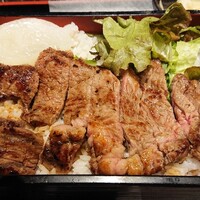 肉匠 牛虎 西中島店 - リブロース肉重