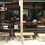 ぴーぷ留 - 外の焼き場