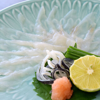 とらふぐの薄造りや瓦そばなど山口名物や新鮮なお刺身を満喫！