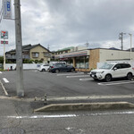 セブンイレブン - 外観写真: