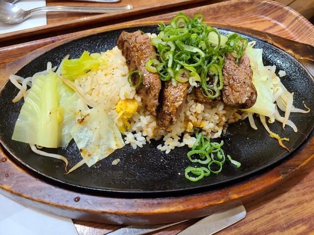 ステーキマウンテン 横浜ワールドポーターズ （STEAK MOUNTAIN