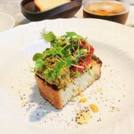 La Brianza - ブルスケッタ静岡県産アメーラ自家製セミドライトマトアーティチョークのムース。ふんわりのアーティチョークムースと甘みコクあるアメーラのドライトマトがさっくり焼かれた自家製フォカッチャとベストマッチング♪