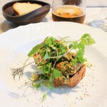 La Brianza - ブルスケッタ自家製セミドライトマトアーティチョークムース。一説によるとハリウッドに出店予定の店舗のメニューになるという話も耳に入ったり。思い出してみてもこのムースがトマトとよく合い美味しかったのよ〜