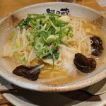 越後秘蔵麺 無尽蔵 - 料理写真: