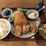 三月九日青春食堂 - アジフライ&鶏の唐揚げ定食