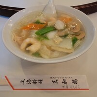 三和楼 - エビそば