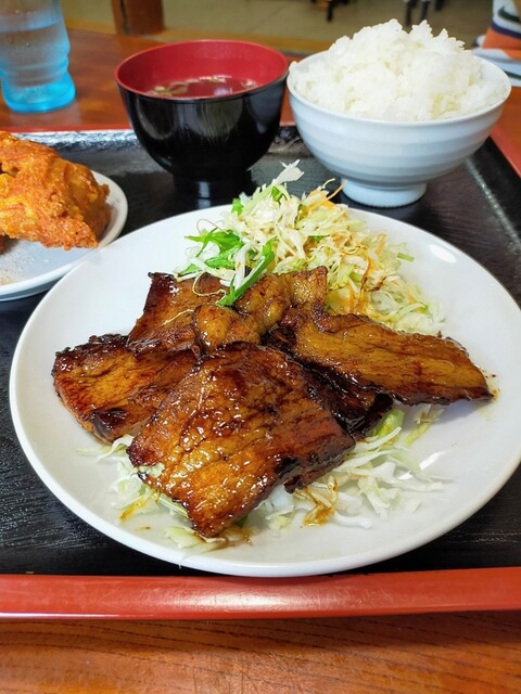 台湾料理 鴻福苑（タイワンリョウリ コウフクエン） - 古殿町その他（台湾料理）の写真