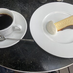 MAIN DINING by THE HOUSE OF PACIFIC - ホットコーヒー、チーズケーキ