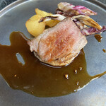 MAIN DINING by THE HOUSE OF PACIFIC - ガルシア豚のロースト　栗とグリンペッパーのソース