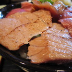 あさの実 - 方がサービスで3切れ炙りにしてくれました。
      