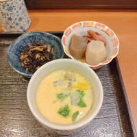 日本料理 空海 別亭 - 上品な茶碗蒸しwith小鉢ズ