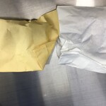 ますだや - 黄色い袋が焼売入り、白い方に揚げ物三点