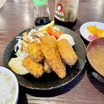 Teppan Izakaya Okonomi Kingu - ミックスフライ定食　850円