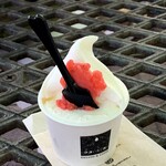 GELATO&CAFFEいざわ苺園 - 相方の食べたのは？？