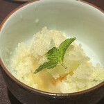 馳走 啐啄一十  - 山梨産の桃と静岡産のメロンシャーベット