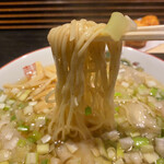 和み処 男山 - ワンタン麺の麺