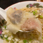 和み処 男山 - ワンタン麺のワンタン
