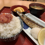 Sachi Fukuya - 国産さんまの塩焼き定食  ごはん 味噌汁 明太子おかわり自由がありがたい