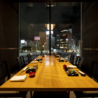 完全個室は、観光も日常使いもビジネス利用も◎