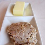 豚肉のリエット、バター
