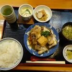 Oomi zushi - 魚の煮つけ定食880円