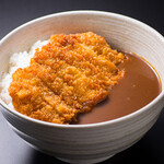 Katsudon Yoshibei - カレーかつ丼並盛