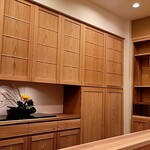 馬車道 大かわ - 壁面はすっきり