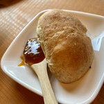 Kicchin Tsuchinoko - エビとアスパラレモンバタークリームパスタセット@1,530円に付くパン
