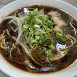 ラーメン 親爺 - ラーメン 750円