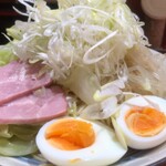 広島流つけ麺 からまる - 肉、茹で卵