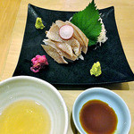 天ぷら処 こさか - 小鯛昆布〆（土佐酢と醤油が添えられていました）（２０１２年１１月）