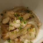 北野坂 木下 - 松茸ビーフン。鯛のアラと貝出汁のスープが旨っ。