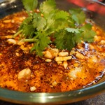 小菜一碟 - 海鮮たっぷり白い麻婆豆腐