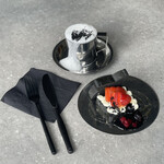 ブック アンド ベッド トウキョウ - カトラリーまで真っ黒