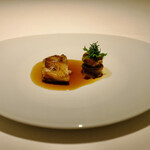 ラ クレリエール - ジェリンヌ・ド・ラカンのロースト。