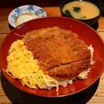 味蕾 - かつめし(温泉卵付き 850円)