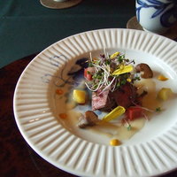 ゆば泉 宝ヶ池店 - 牛肉の白味噌ソース