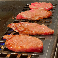 純和牛焼肉 無限亭。 - 