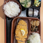 お肉とめしとカフェ あじて - 